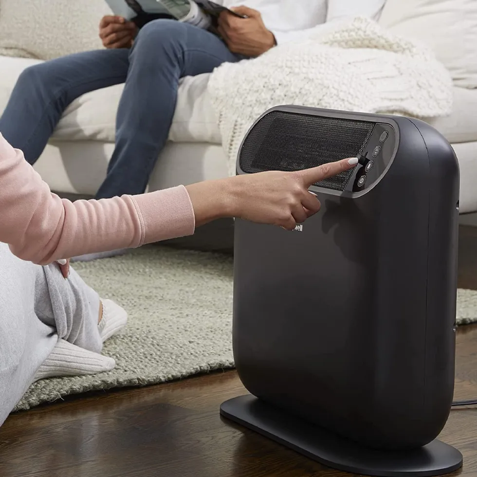 Honeywell ThermaWave 6 Ceramic Heater With Programmable Thermostat - Black, HCE870B